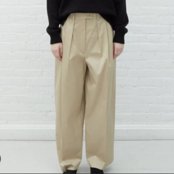 The Row Pants - The Row Marian Cotton Pleated Trousers 6